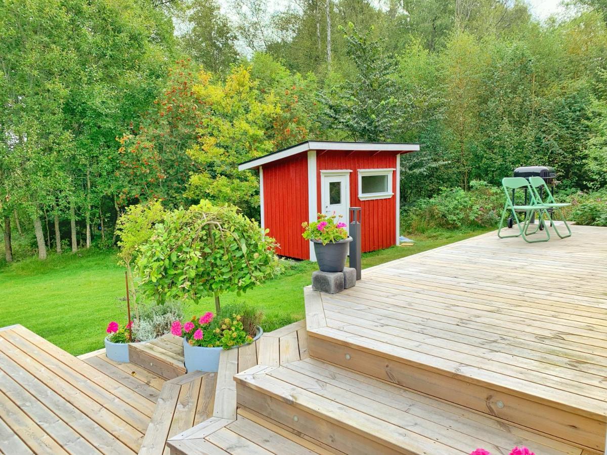 The Blomsholm Cabin - Load Your Electric Car Strömstad Dış mekan fotoğraf